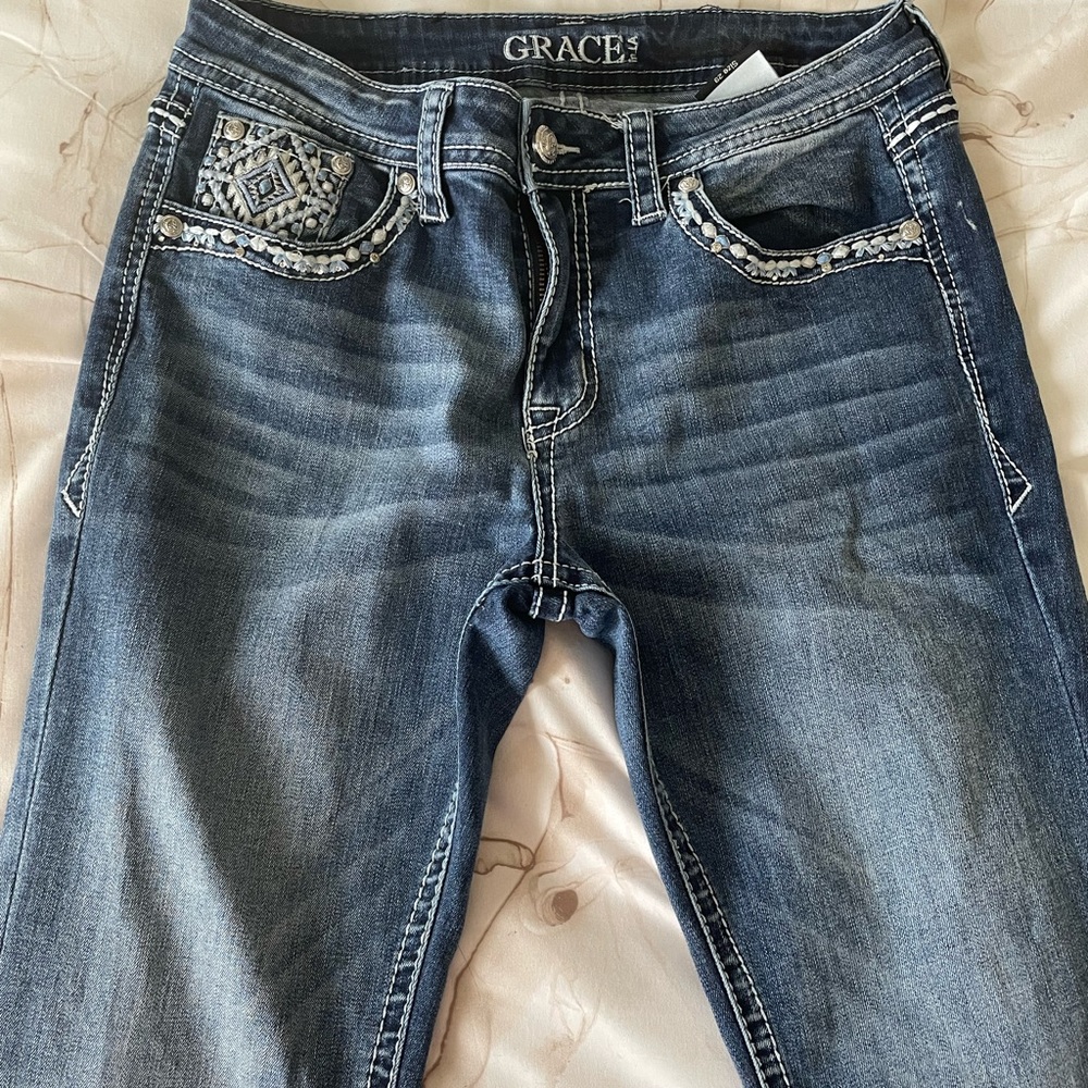 Grace in LA size 29 women’s jeans. Only worn once. Bough from Cavendars in 2021